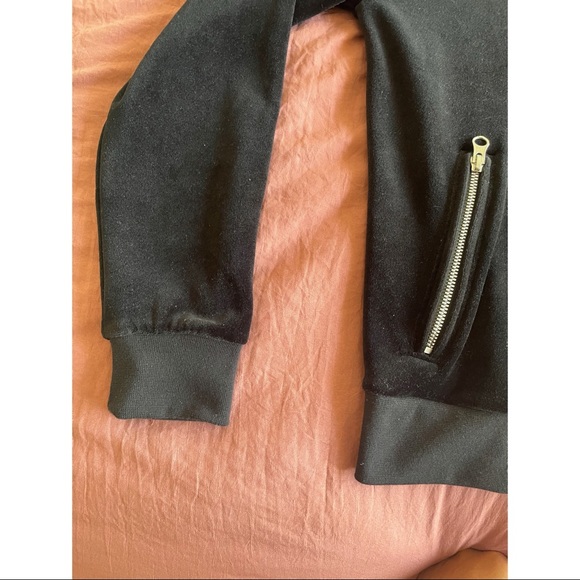 Nike Jacket - Picture 6 of 9